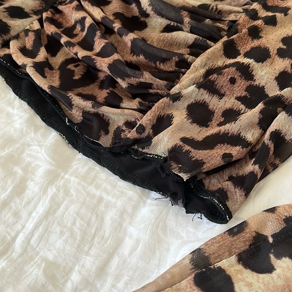 Nasty Gal 🐆 Sheer Long Sleeve Leopard cult top ⚡️ - Picture 3 of 7